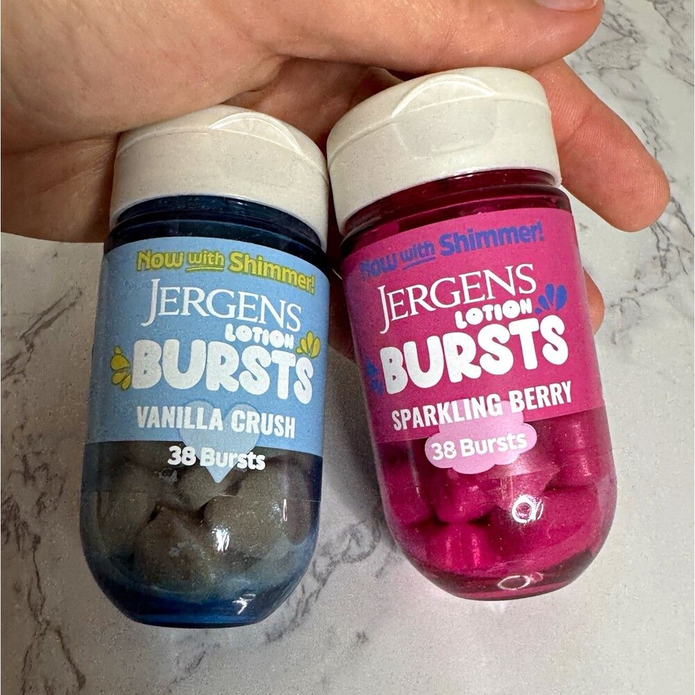 Jergens Lotion Bursts Shimmer Set Vanilla Crush 38 + Sparkling Berry 68
